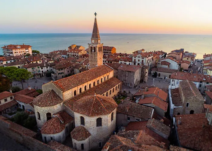 Modern Flat At Pineda Apartamento